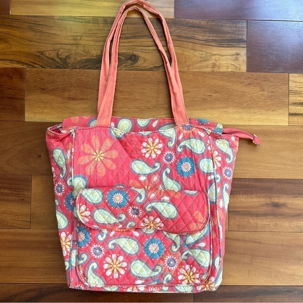 Emma & Chloe Paisley Floral Quilted Tote